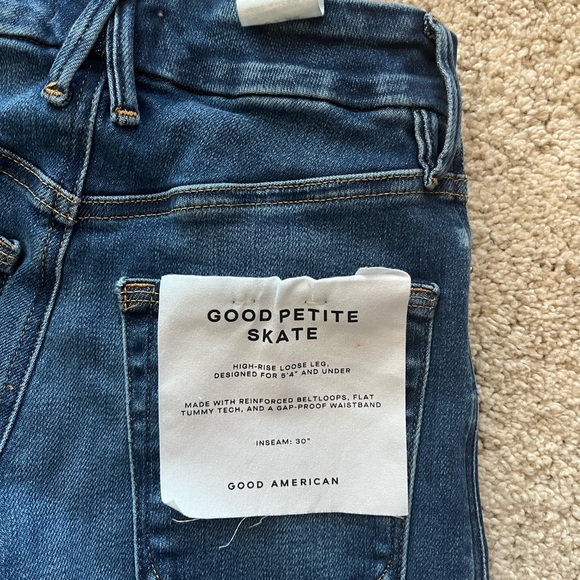 NWT GOOD AMERICAN Soft Tech Good Petite Skate Wide Jeans - Picture 11 of 12
